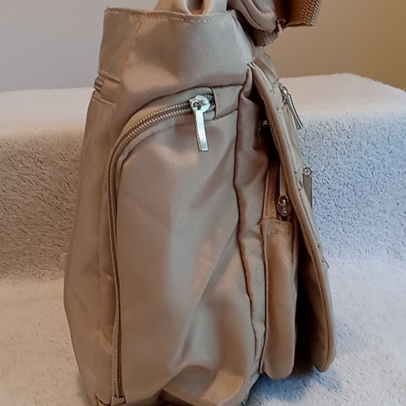 Organizzi Bag in Taupe - Picture 5 of 8